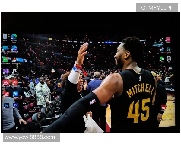 雷霆勇士激战11月23日NBA赛场精彩对决引发球迷热议